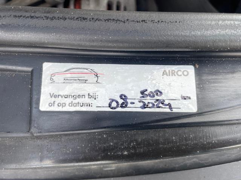 43243734-20.jpg